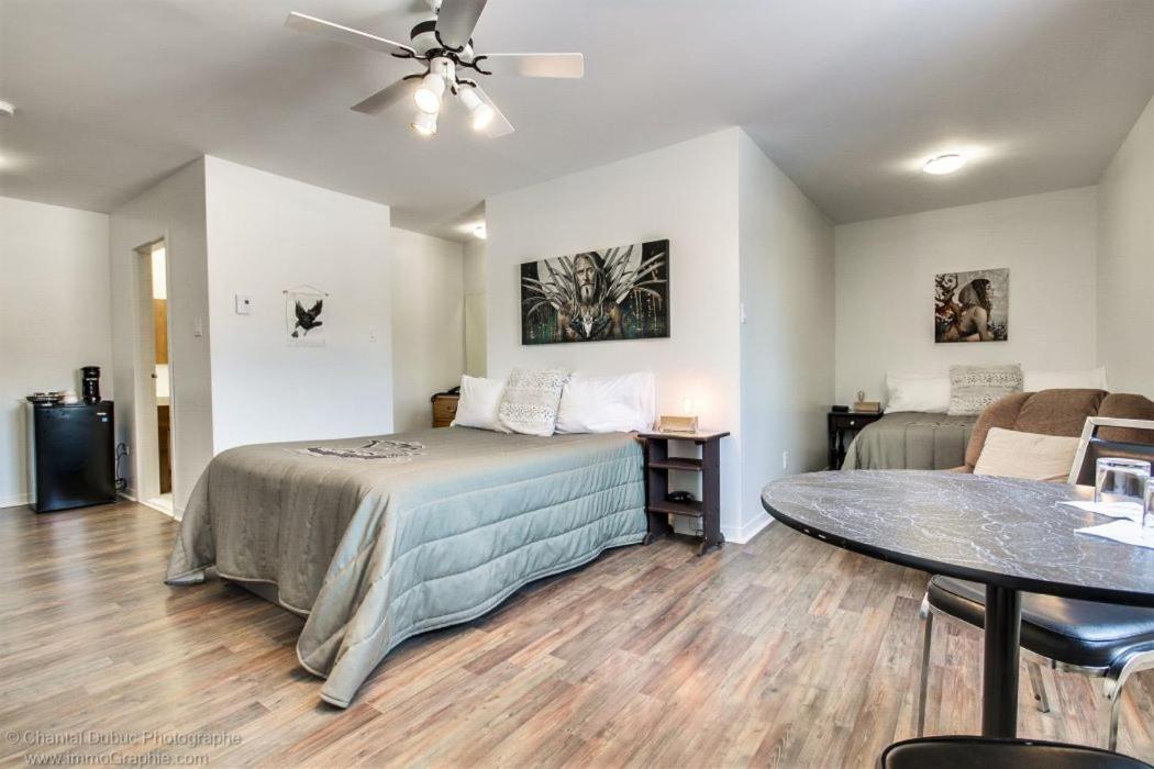 Auberge Motel Drakkar Shawinigan Esterno foto